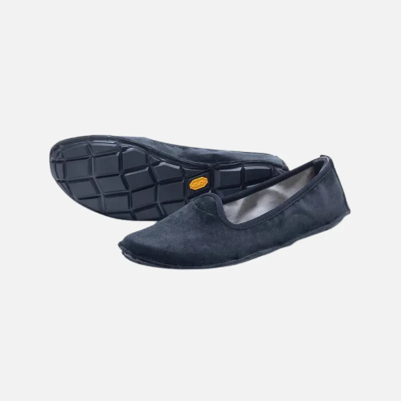 Bike shoes with airflow shell-Vibram ONEQ Slipon Velvet Womens Lifestyle Shoes - Black/Black