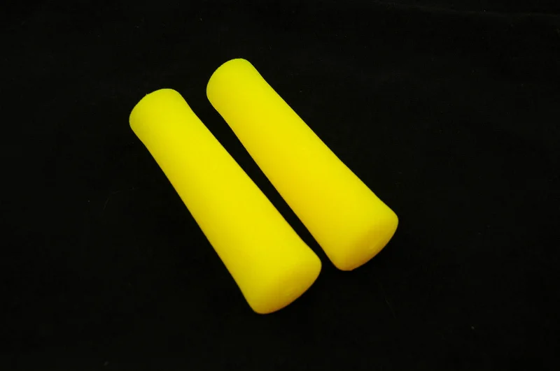 Bicycle riding tights with airflow design-NEON YELLOW BIKE HANDLEBAR GRIPS 130mm NEW ALL TYPES CYCLES MTB, ATB FIXIE KIDS